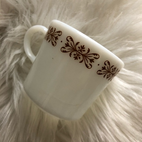 Pyrex VINTAGE Copper Filigree Milk Glass Mug - Picture 2 of 6